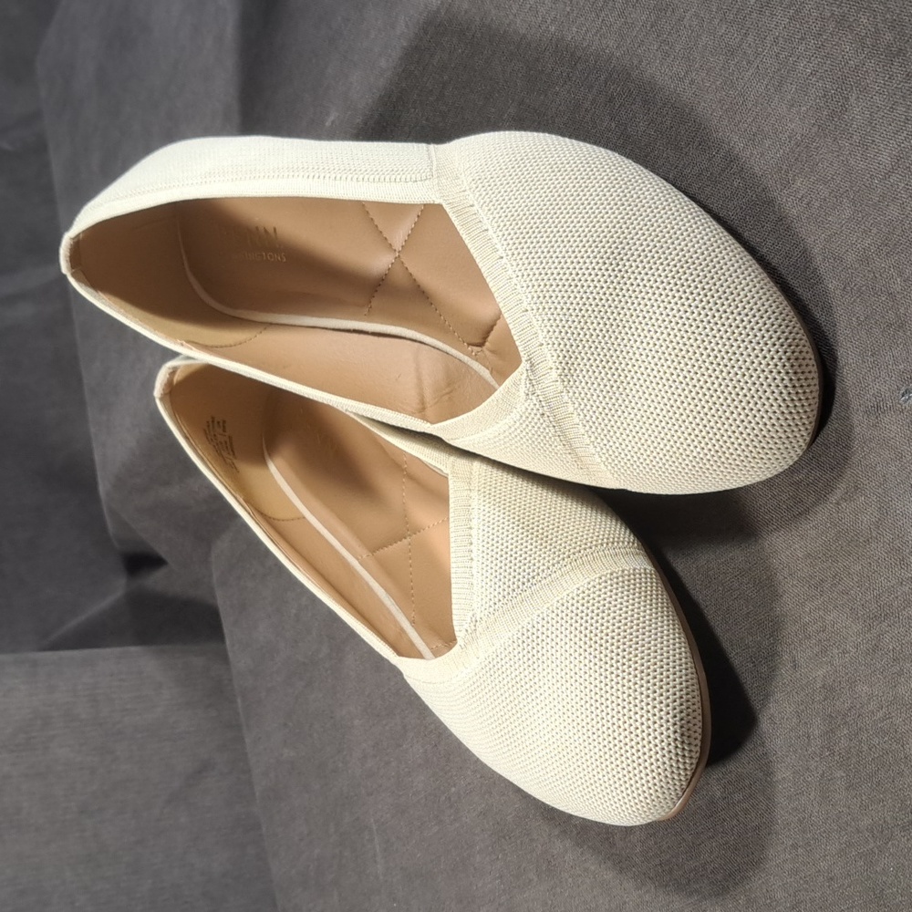 Penningtons Cream Flats Size 10